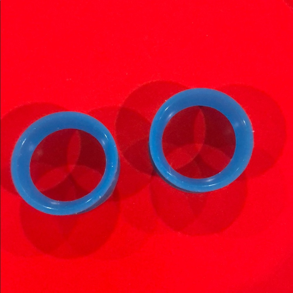 3/4 blue silicone tunnels